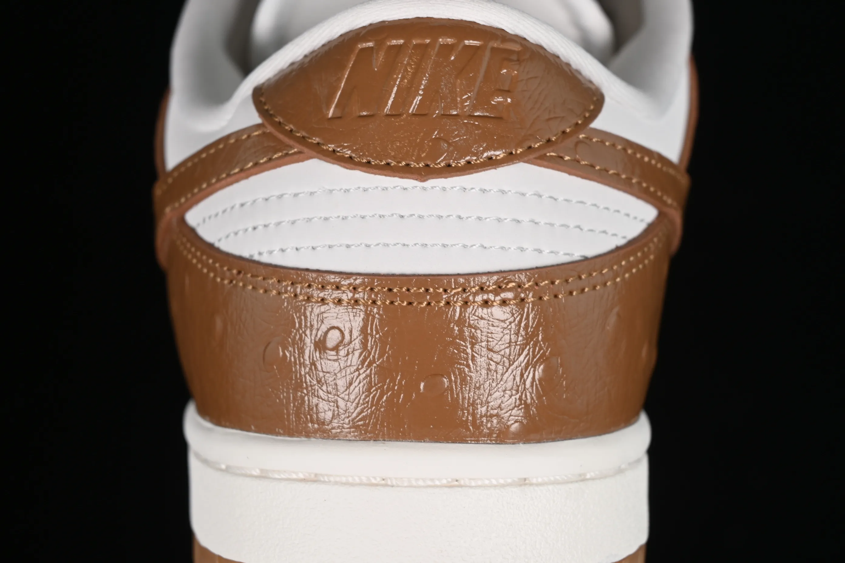 All categories Nk SB Dunk series Nk SB Dunk Low low-top sneakers Nk Dunk Low Lx "Brown Ostrich" camel SB low-top casual sneakers FJ2260-001